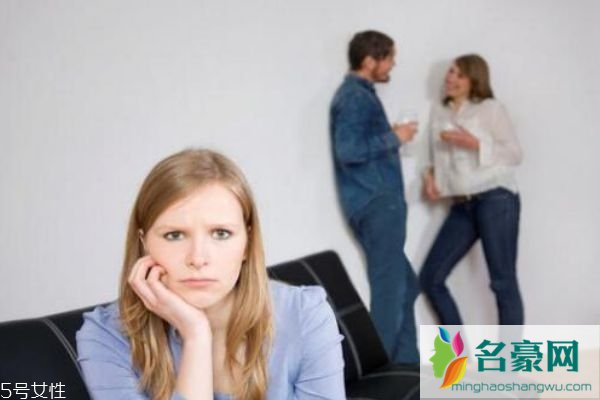 恋爱中占有欲强怎么办 男人为什么占有欲那么强