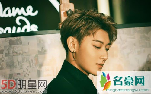 黄子韬被告法庭 与前经纪公司SM纠纷不断