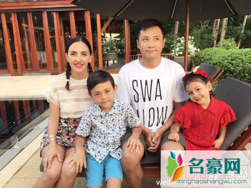 网友拍诺一霓娜照片遭刘烨调侃 放出美照对比