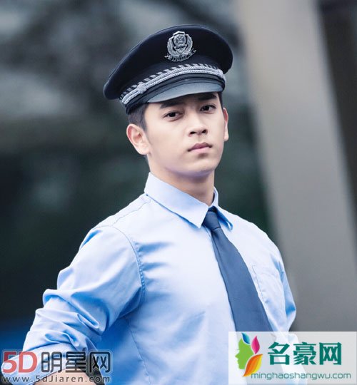 朱圣祎陈若轩恋情曝光 女方还和王思聪有渊源
