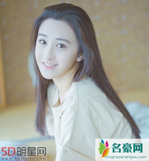朱圣祎陈若轩恋情曝光 女方还和王思聪有渊源