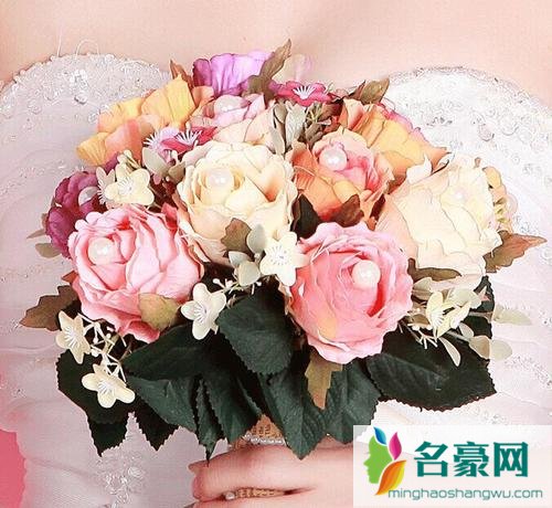 新娘捧花几朵适合 新娘捧花用什么花好