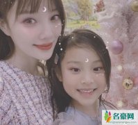 李小璐家里真的有钱吗 长得漂亮又有钱李小璐才是