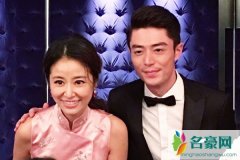 只知道林心如黑色露肩套装出彩 没想到还有福利彩