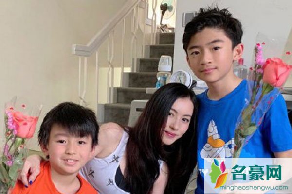 张柏芝为小儿子庆生 好妈妈让人讨厌不起来