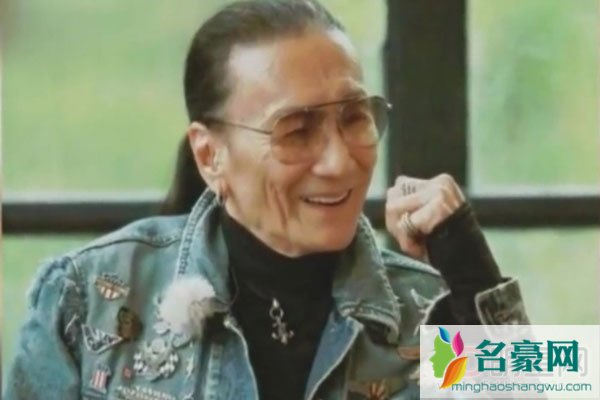 谢贤为什么总戴眼镜 就想问问:谢贤的墨镜是不是用电焊焊上去的?
