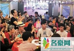 黄秋生老婆是谁 人品怎么样先不讨论演技绝对没问