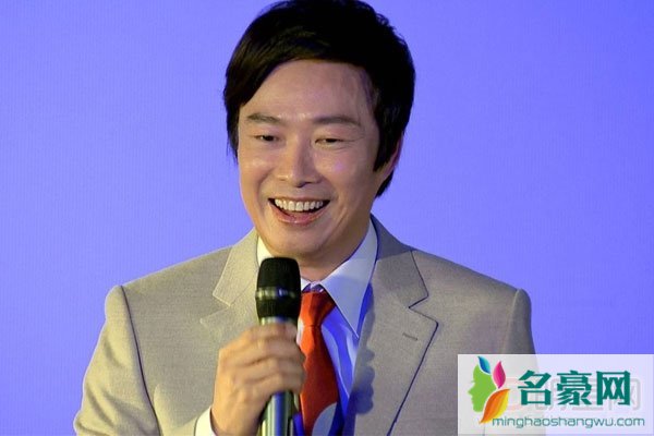 费玉清为什么不结婚 那么多财产又很节省他百年之后把钱都怎么分配啊？