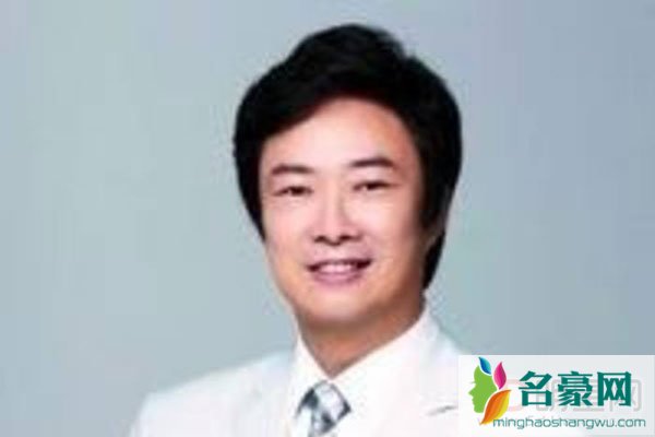 费玉清为什么不结婚 那么多财产又很节省他百年之后把钱都怎么分配啊？