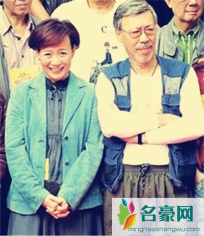 冯淬帆为什么移居北京 当年那个黑头发幽默的冯生想不到现已是白发苍苍