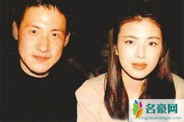 张学友老婆现在照片 嫁给友哥那可真是幸福透了