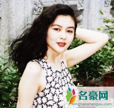 刘銮雄关之琳事件不反抗吗 高尔夫球会让人记好长好长时间