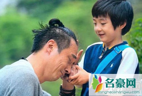 吴镇宇儿子怎么受伤的 受伤可以理解的主要是曹格太贱没道歉?