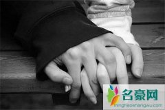 新鲜感没了都会分手吗？两人相处久了没了新鲜感怎