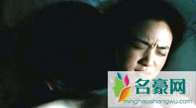 色戒梁朝伟舔汤唯奶真假 据说是真刀真枪