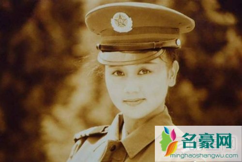 徐锦江老婆年轻照片漂亮吗 徐锦江粗矿的外表,说话声音这么温柔