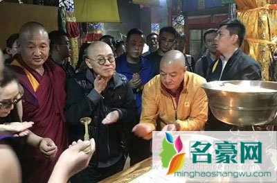 55岁的李连杰绝对得了艾滋病吗? 全身瘫痪的最新病情消息