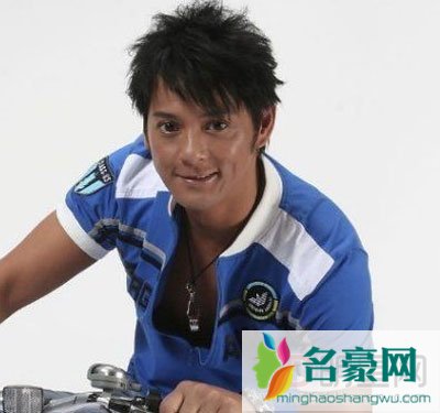 莫少聪为什么不娶洪欣抛弃她 与嫩妻离婚洪欣独自抚养儿子