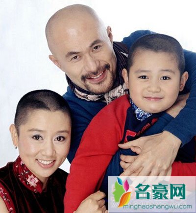 徐锦江老婆一直光头的原因揭秘 徐锦江跟她老婆怎么认识的
