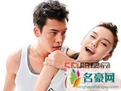 杨颖与陈伟霆聊天记录曝光 杨颖给陈伟霆吹喇叭打胎真的吗