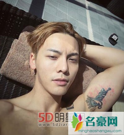 杨颖与陈伟霆聊天记录曝光 杨颖给陈伟霆吹喇叭打胎真的吗
