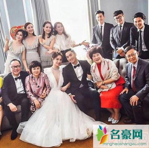 赖弘国和钟欣潼刚结婚前妻就发声 闪离现在要说原因吗？