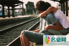 好感正常多久变成喜欢？家境差的男人就算再喜欢也