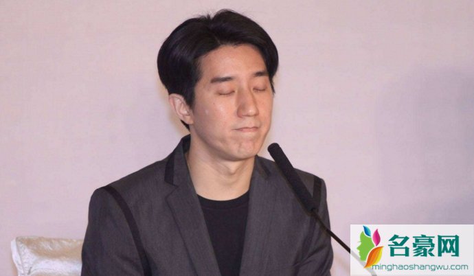 张墨和房祖名照片对比