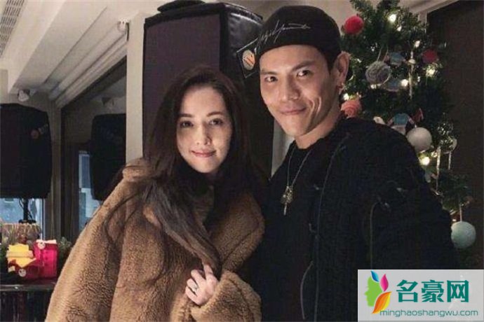 郭碧婷、向佐