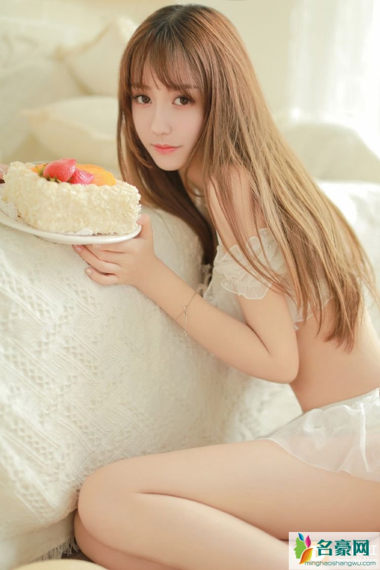 斗鱼人气南波儿主播性感写真照片8
