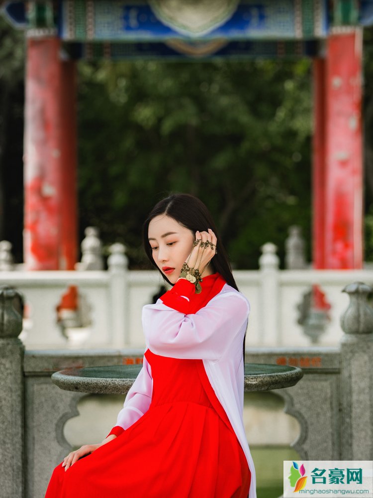 快手红人许多语儿高清唯美古风写真照片2