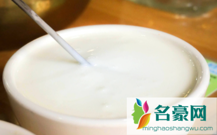 为什么酸奶有的稠有的稀3
