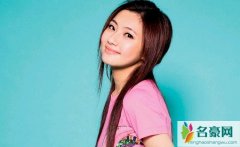Selina在机场泪崩 揭露Selina发生了什么事情在机场崩