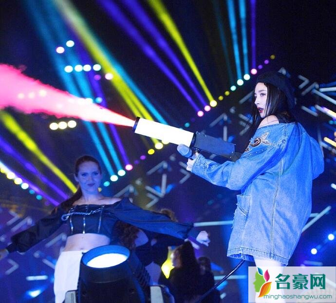 杨幂晒最新体重