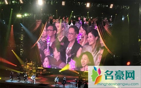 周杰伦演唱会多次被要求唱前任歌曲 任达华喊话听周杰伦歌曲长大