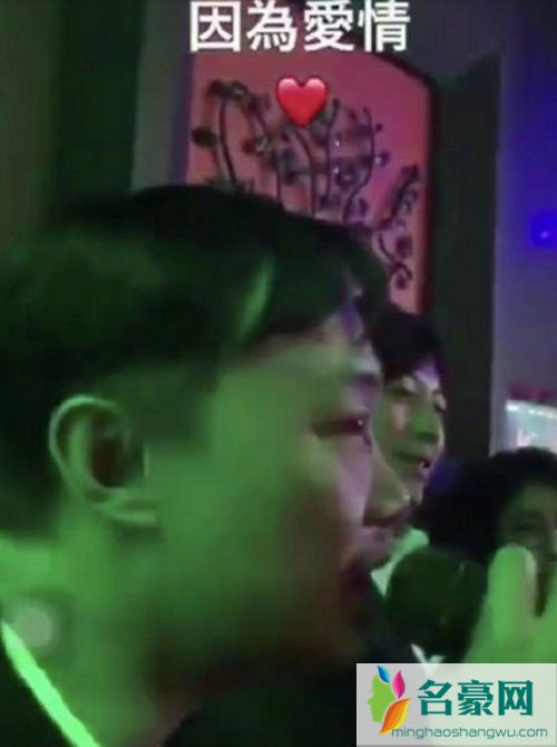 王菲陈奕迅谢霆锋ktv唱歌 网友求ktv门票想听现场版演唱会