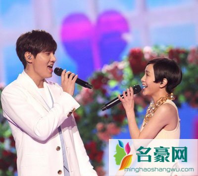 郭采洁和李敏镐照片合照 李敏镐和郭采洁跨年合影