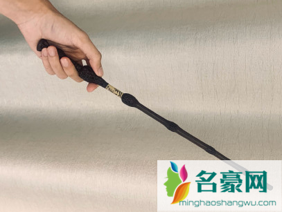 北京环球影城互动魔杖是充电的吗2