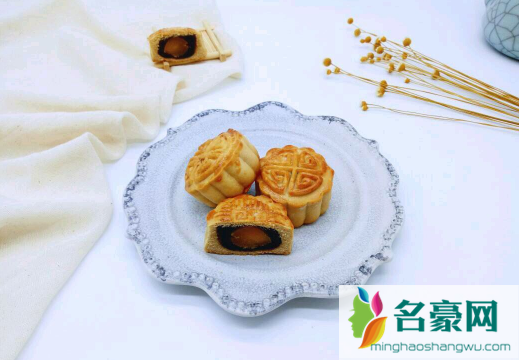 月饼吃了一半可以放几天2