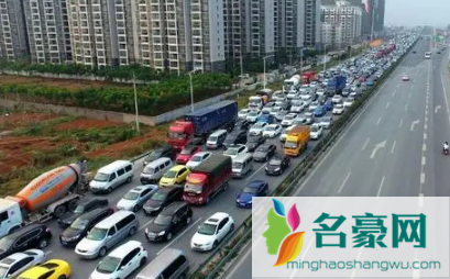 2021国庆节高速公路上会比往年更堵车吗2