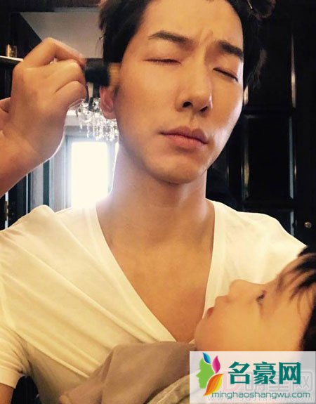 张亮女儿正脸曝光 网友惊呼撞脸杜海涛