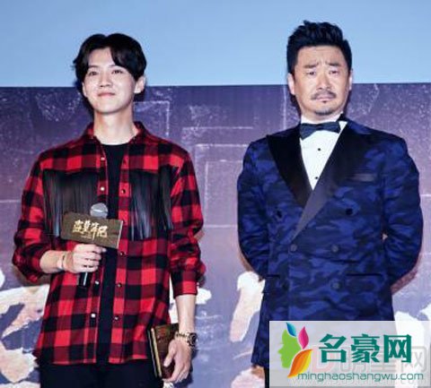 王景春被曝诱骗鹿晗粉丝 公司发声明辟谣维护形象
