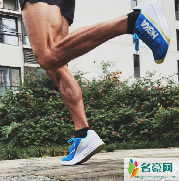 Rocket X碳板跑鞋测评 HOKA ONE ONE Rocket X、Evo Carbon Rocket和Carbon X 对比