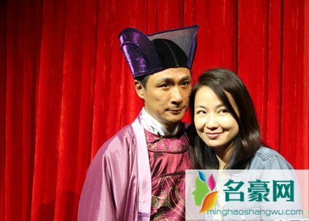 吴镇宇和老婆差几岁 吴镇宇老婆多大了