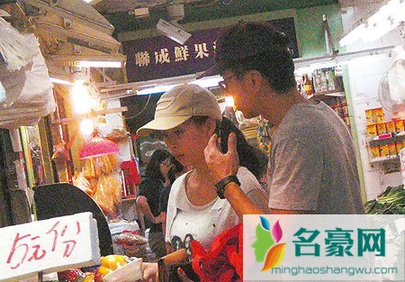 袁伟豪女友是谁 袁伟豪激情吻戏