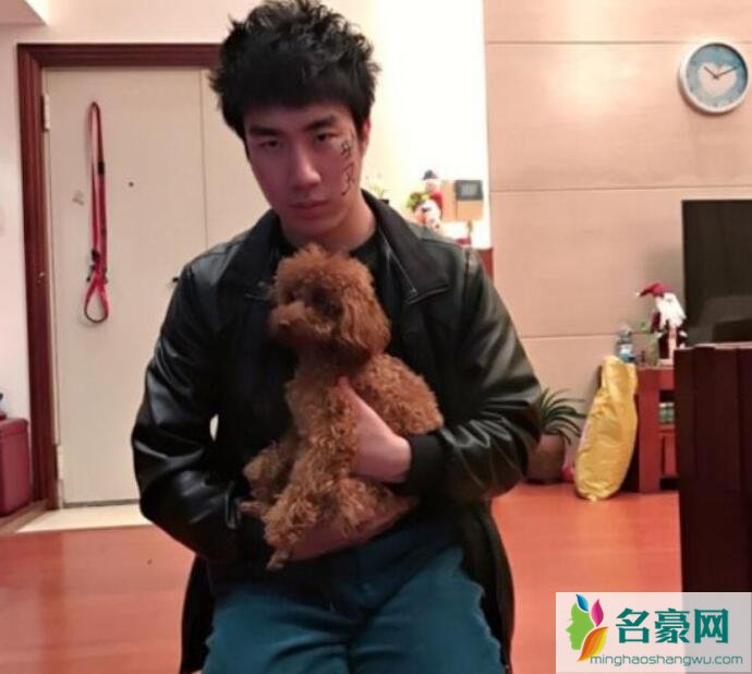 骚男被打巴掌是怎么回事