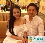 邹市明为妻子准备惊喜 意外曝光冉莹颖素颜照