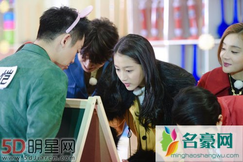 关晓彤上奔跑吧 学霸称号引热议
