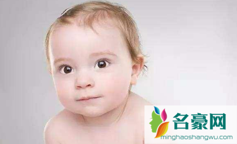 女婴胎毛旺盛好不好3