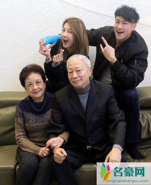 何润东正牌女友是谁 何润东的现任女朋友照片